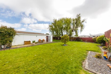 Photo of property in 17 Cavendish Crescent, Awapuni, Palmerston North, 4412