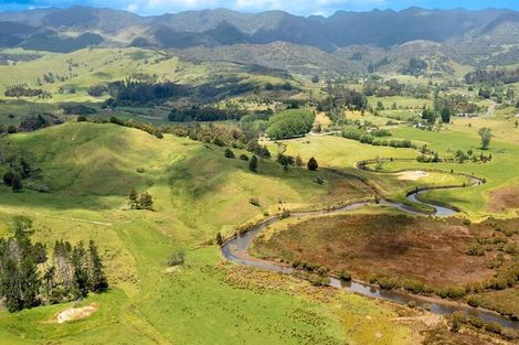 Photo of property in 15 Karuhiruhi Road, Oue, Kaikohe, 0473