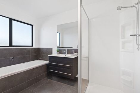 Photo of property in 23 Stockyard Crescent, Pukekohe, 2120