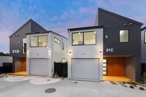 Photo of property in 21e Knights Road, Rothesay Bay, Auckland, 0630