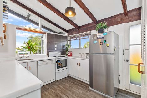 Photo of property in 1/80a Woodglen Road, Glen Eden, Auckland, 0602
