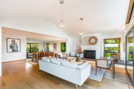 Photo of property in 163 West Harbour Drive, West Harbour, Auckland, 0618