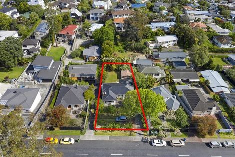 Photo of property in 26 Selwyn Crescent, Forrest Hill, Auckland, 0620