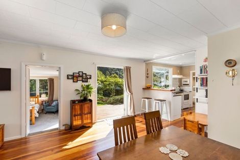 Photo of property in 49 Hine Road, Wainuiomata, Lower Hutt, 5014