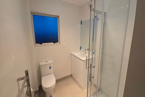Photo of property in 2/9 Kells Place, Botany Downs, Auckland, 2010