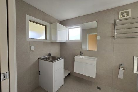 Photo of property in 241 Great North Road, Henderson, Auckland, 0612