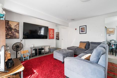 Photo of property in 8 Lomas Place, Manurewa, Auckland, 2102