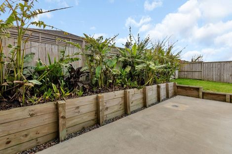 Photo of property in 13 Olney Court, One Tree Point, 0118