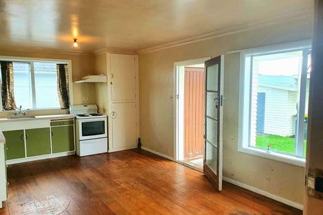 Photo of property in 3 Kauri Street, Levin, 5510