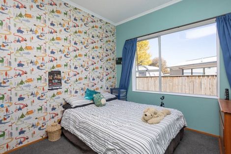 Photo of property in 11 Smith Street, Dannevirke, 4930