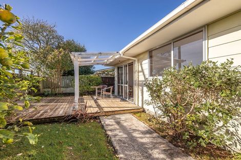 Photo of property in 143 Queen Street, Westport, 7825