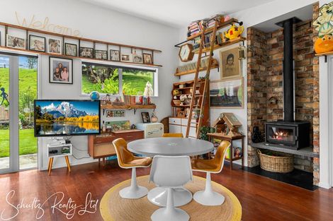 Photo of property in 37 Willow Lane, Maungaturoto, 0588