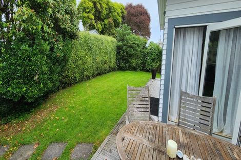 Photo of property in 15 Burns Street, Westown, New Plymouth, 4310