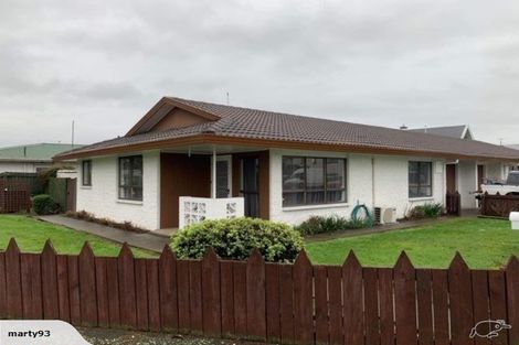 Photo of property in 2/44 Maxwell Road, Blenheim, 7201