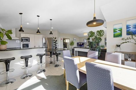 Photo of property in 4 Willow Place, Whalers Gate, New Plymouth, 4310