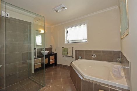 Photo of property in 5 Pompano Key, Papamoa Beach, Papamoa, 3118