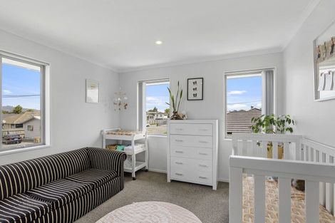 Photo of property in 3 Wildwood Avenue, Avonside, Christchurch, 8061