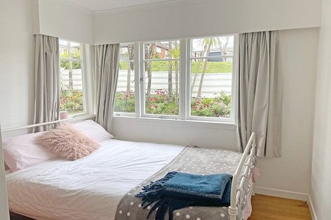 Photo of property in 986 Beach Road, Torbay, Auckland, 0630