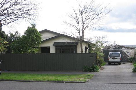 Photo of property in 75 Argyle Avenue, Takaro, Palmerston North, 4410