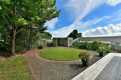 Photo of property in 25 Downer Street, Helensville, 0800