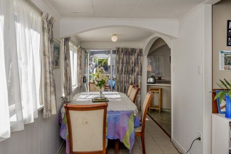 Photo of property in 88 Queenwood Road, Levin, 5510