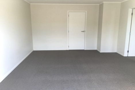 Photo of property in 76 Hugh Green Drive, Pinehill, Auckland, 0632