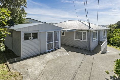 Photo of property in 72 Dominion Park Street, Johnsonville, Wellington, 6037