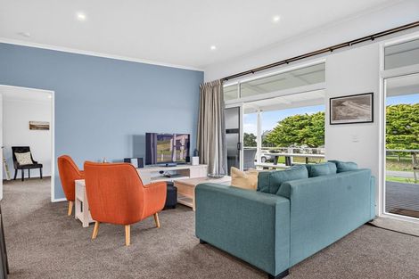 Photo of property in 4 Pinedale Crescent, Riversdale Beach, Masterton, 5872