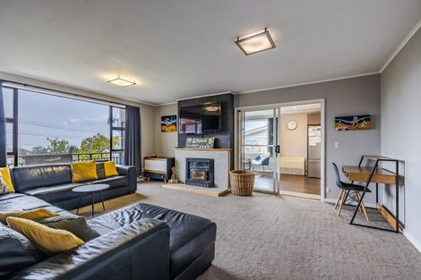 Photo of property in 75 Centennial Avenue, Helensburgh, Dunedin, 9010