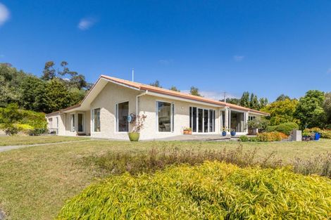 Photo of property in 132 Lane Road, Havelock North, 4130