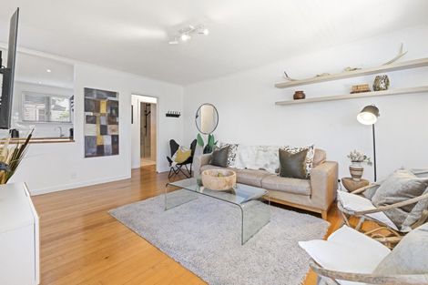 Photo of property in 99 Wallace Road, Mangere Bridge, Auckland, 2022