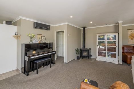 Photo of property in 8a Dee Street, Levin, 5510