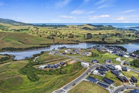 Photo of property in 107 Rangitahi Road, Raglan, 3225