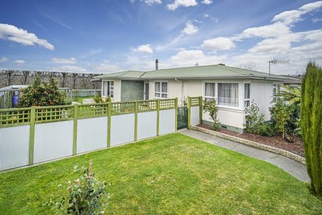 Photo of property in 82 Folkestone Drive, Flaxmere, Hastings, 4120