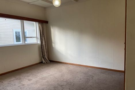 Photo of property in 492 Blockhouse Bay Road, Blockhouse Bay, Auckland, 0600