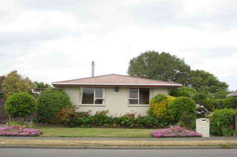 Photo of property in 465 Mairehau Road, Parklands, Christchurch, 8083