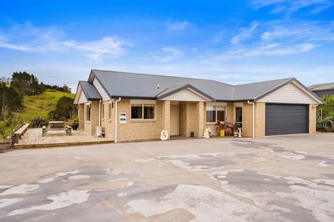 Photo of property in 92 Maungakaramea Road, Puwera, Whangarei, 0178