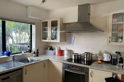Photo of property in 1/1 Tern Place, Unsworth Heights, Auckland, 0632