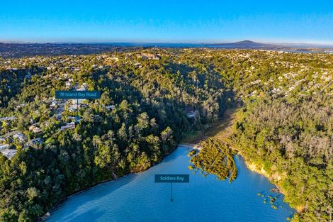 Photo of property in 78 Island Bay Road, Beach Haven, Auckland, 0626