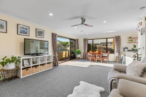 Photo of property in 27 Kingston Street, Albert Town, Wanaka, 9305