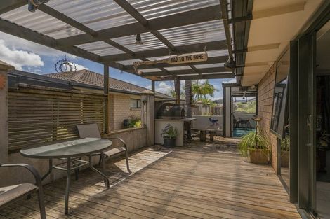 Photo of property in 3 Acacia Court, Whitianga, 3510
