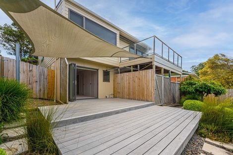 Photo of property in 1/272 Whangaparaoa Road, Red Beach, 0932