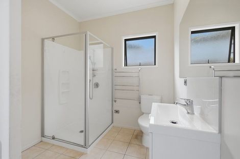 Photo of property in 19c Shelter Grove, Frankleigh Park, New Plymouth, 4310