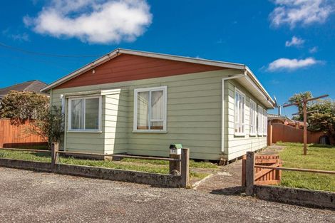 Photo of property in 104 Russell Street, Westport, 7825