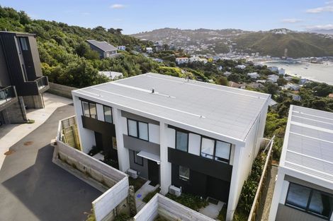 Photo of property in 10/52 High Street, Island Bay, Wellington, 6023