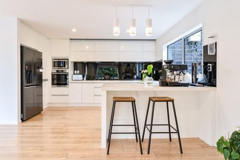 Photo of property in 49a Commodore Drive, Lynfield, Auckland, 1042