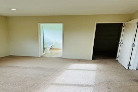 Photo of property in 1/1 Saint Clair Place, Browns Bay, Auckland, 0630