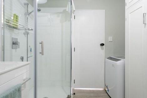 Photo of property in 2/22 Alberta Street, Acacia Bay, Taupo, 3330