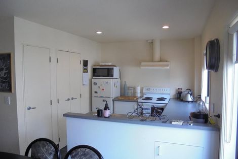 Photo of property in 2/240 The Terrace, Wellington Central, Wellington, 6011