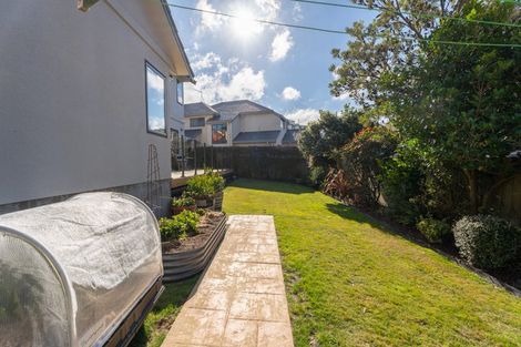 Photo of property in 13 Claverton Grove, Churton Park, Wellington, 6037